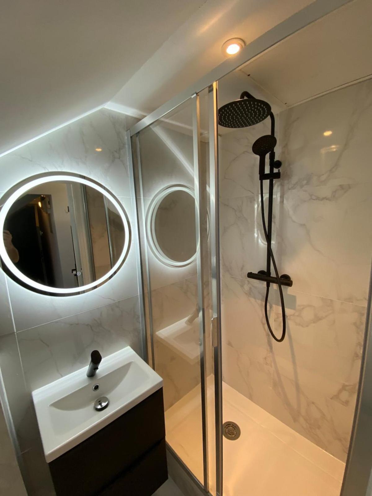 La 5 Etoiles 30g Rue General Margueritte * Rennes